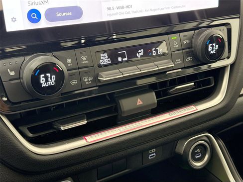 Certified 2024 Toyota Grand Highlander XLE image 26