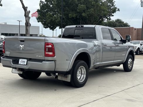 Used 2024 RAM 3500 Limited w/ Towing Technology Group AWD/4WD image 3