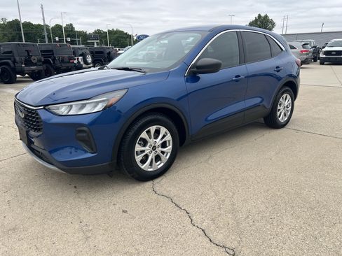 Used 2023 Ford Escape Active FWD image 21