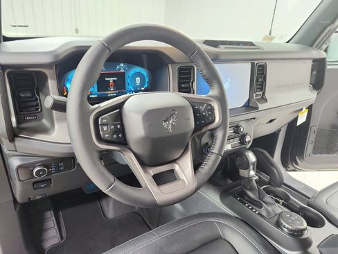 New 2026 Ford Bronco Badlands AWD/4WD image 18