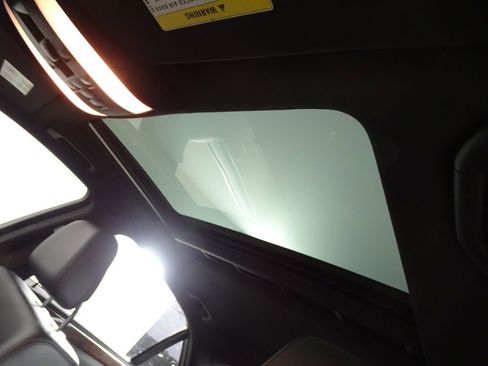 Used 2013 Mercedes-Benz E 350 4MATIC Sedan image 11