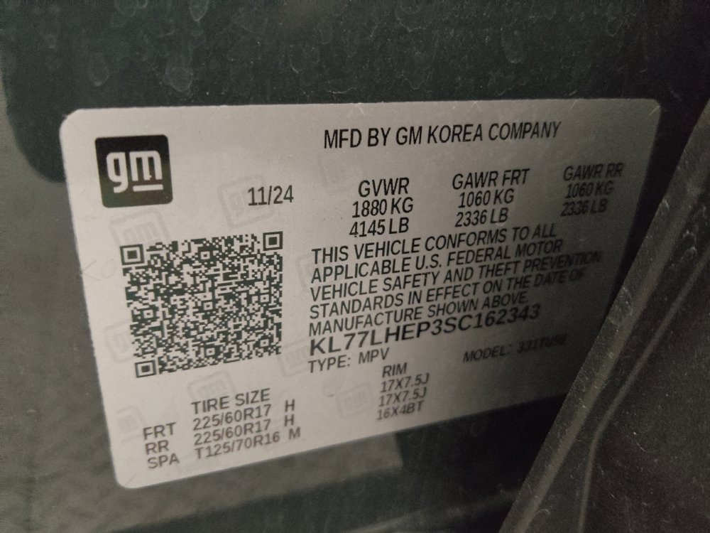 Used 2025 Chevrolet Trax LT FWD image 33