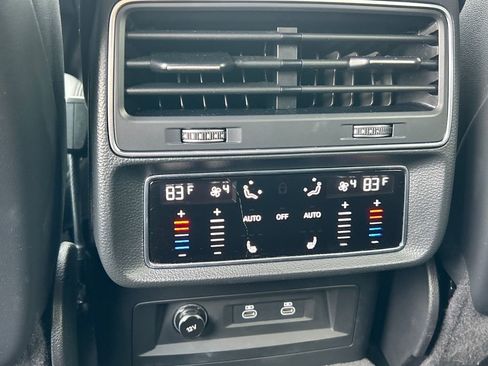 Used 2022 Audi Q7 2.0T Premium Plus w/ Premium Plus Package image 22