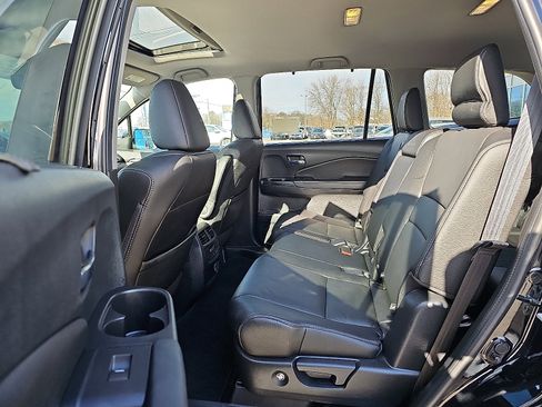 Used 2022 Honda Pilot EX-L image 11