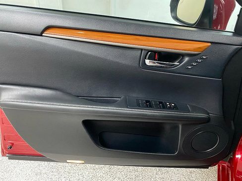 Used 2013 Lexus ES 300h w/ Luxury Pkg image 9