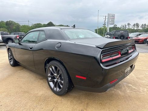 Used 2023 Dodge Challenger R/T w/ T/A Package image 3