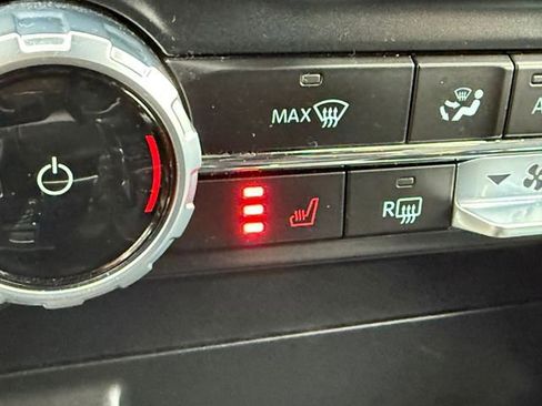 Used 2023 Ford F150 Lariat AWD/4WD image 11