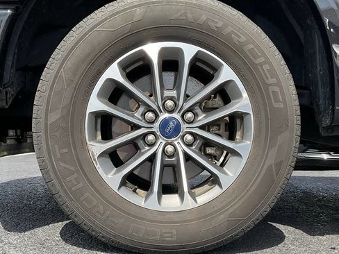 Used 2019 Ford F150 Lariat AWD/4WD image 8