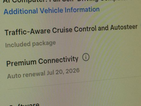 Used 2022 Tesla Model Y Performance AWD/4WD image 21