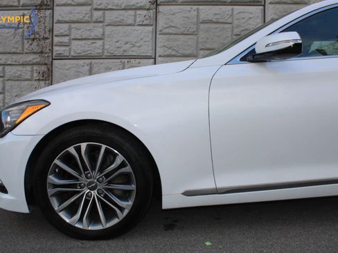 Used 2017 Genesis G80 3.8 w/ Option Group 02 image 9
