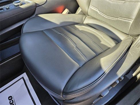 Certified 2024 Cadillac XT5 Premium Luxury w/ Platinum Package image 8