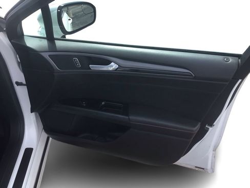 Used 2013 Ford Fusion SE image 20