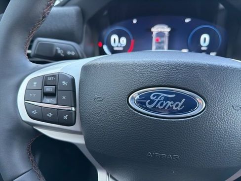 New 2026 Ford Explorer Active w/ Active Comfort Package image 24