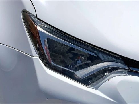 Used 2017 Toyota RAV4 XLE w/ All Weather Liner Package AWD/4WD image 26