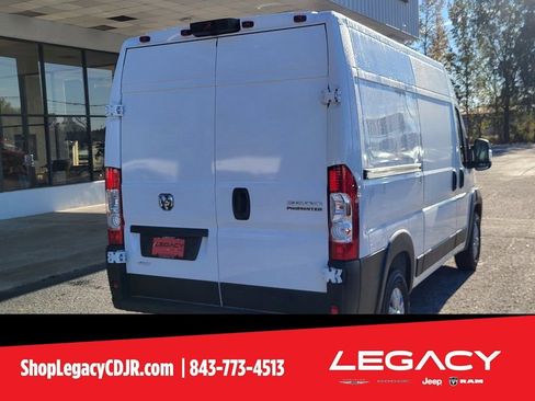 New 2025 RAM ProMaster 2500 w/ Quick Order Package 22G SLT image 3
