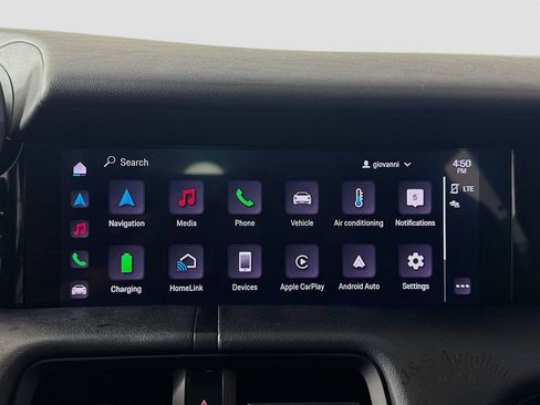 Used 2021 Porsche Taycan image 17