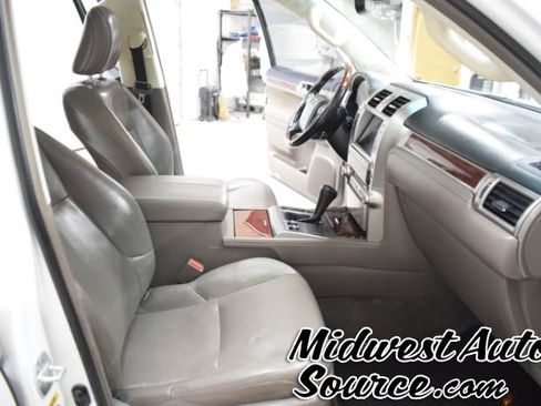 Used 2013 Lexus GX 460 w/ Comfort Plus Pkg AWD/4WD image 35