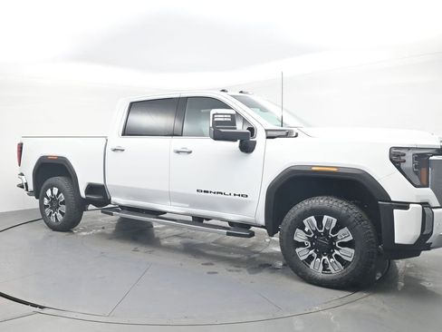 New 2026 GMC Sierra 2500 Denali w/ Denali Reserve Package image 7