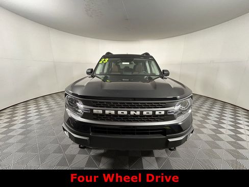 Used 2023 Ford Bronco Sport Badlands w/ Premium Package AWD/4WD image 2