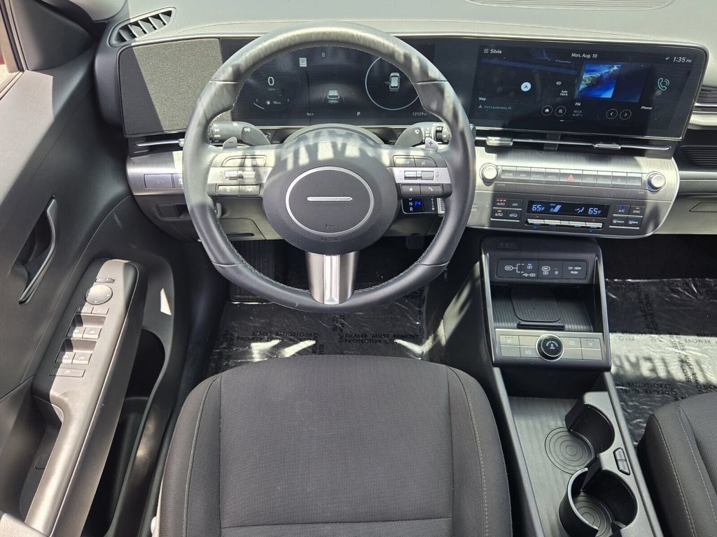 Certified 2024 Hyundai Kona SEL w/ Convenience Package AWD/4WD image 13