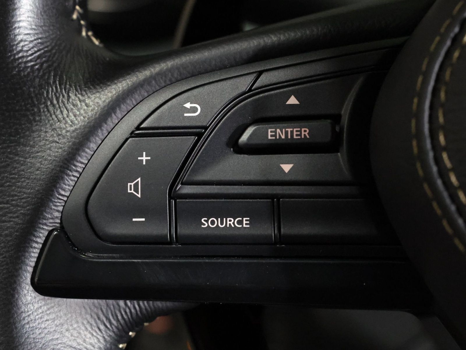 Used 2021 Nissan GT-R Premium AWD/4WD image 36