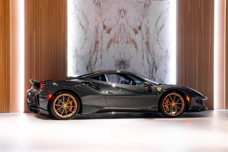 Used 2019 Ferrari 488 Pista Coupe RWD image 5