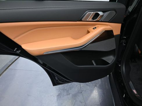 Used 2025 BMW X5 xDrive50e w/ Climate Comfort Package image 16