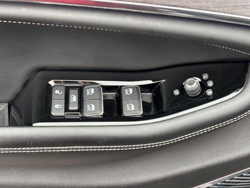 Used 2022 Jeep Grand Cherokee L Overland w/ Luxury Tech Group IV image 16