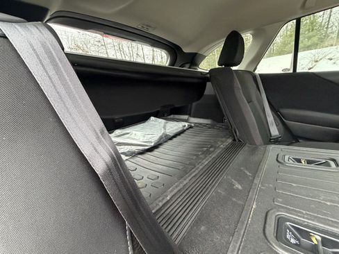 Used 2023 Subaru Outback Premium image 37