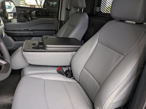 New 2026 Ford F550 4x4 Regular Cab Super Duty image 13