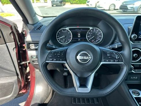Used 2024 Nissan Sentra SV FWD image 18