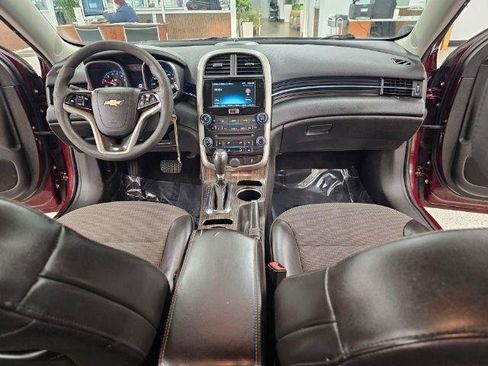 Used 2015 Chevrolet Malibu LT FWD image 16