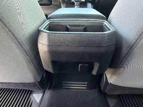 Used 2024 Toyota Tacoma TRD Sport AWD/4WD image 25
