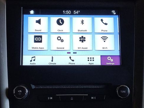 Used 2017 Ford Fusion SE w/ Fusion SE Technology Package image 25