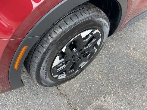 Used 2024 Kia Sorento S w/ Panoramic Sunroof Package image 19