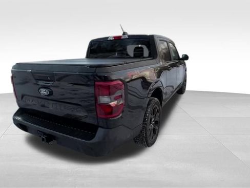 Used 2025 Ford Maverick XLT w/ Black Appearance Package image 5