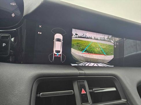 Used 2024 Porsche Taycan 4S image 30