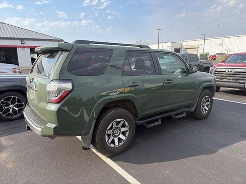 Certified 2022 Toyota 4Runner TRD Off-Road Premium w/ Moonroof Package image 13