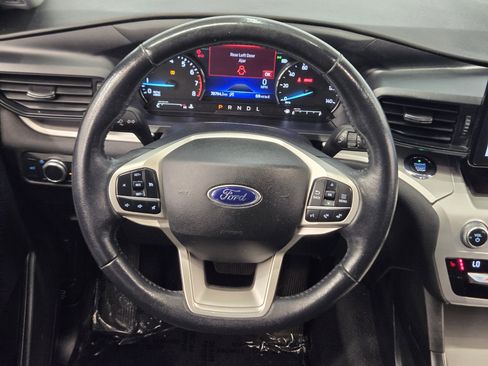 Certified 2021 Ford Explorer XLT image 24