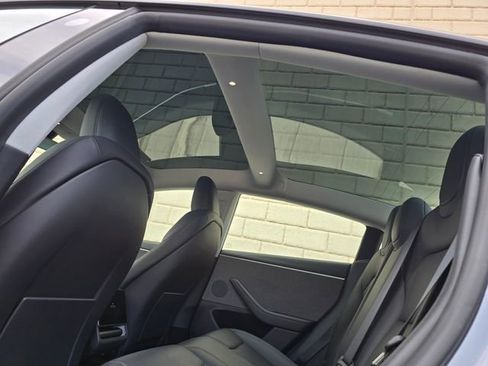 Used 2025 Tesla Model 3 Long Range image 32