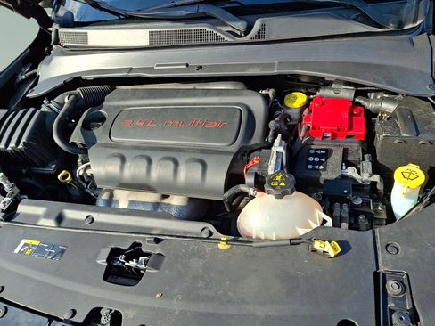 Certified 2021 Jeep Compass Limited w/ Elite Exterior Group image 23