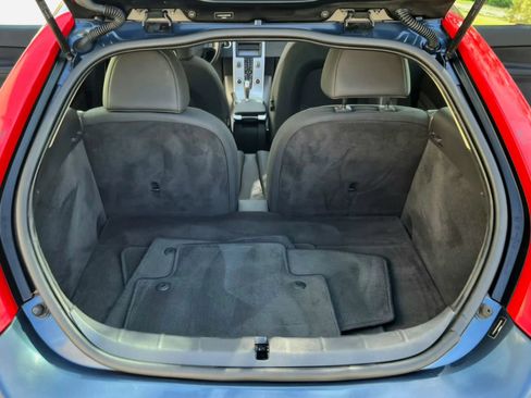 Used 2011 Volvo C30 T5 w/ Preferred Pkg FWD image 12
