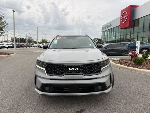 Used 2023 Kia Sorento SX AWD/4WD image 2
