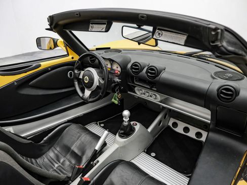 Used 2005 Lotus Elise RWD image 57