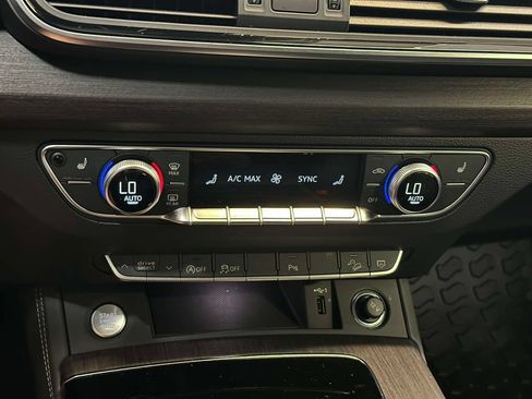 Used 2023 Audi Q5 2.0T Premium Plus w/ Premium Plus Package AWD/4WD image 18