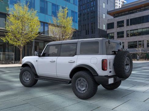 New 2025 Ford Bronco Outer Banks w/ Sasquatch Package image 4