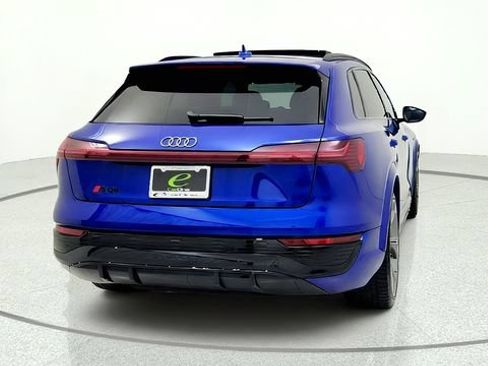 Used 2024 Audi Q8 e-tron Premium Plus AWD/4WD image 8