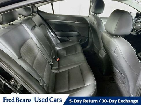 Used 2017 Hyundai Elantra Limited FWD image 29
