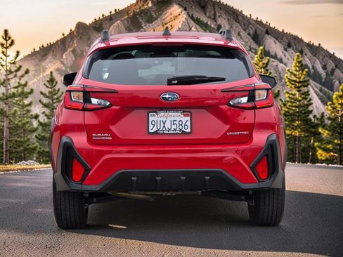 Certified 2025 Subaru Crosstrek 2.0i Premium AWD/4WD image 6