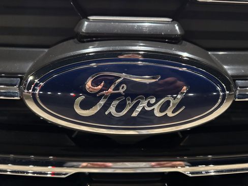 Certified 2025 Ford Explorer Active w/ Active Comfort Package image 13